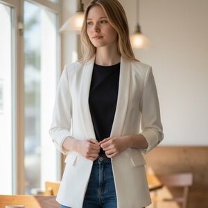 Guy Laroche - Elevated Ivory Suit Jacket- Office Chic - Size 2